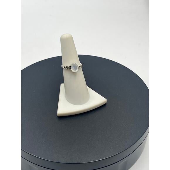 Rainbow Moonstone Oval Prong Set Side Twist Detail Sterling Silver  Ring Sz 6.5 - Picture 2 of 11